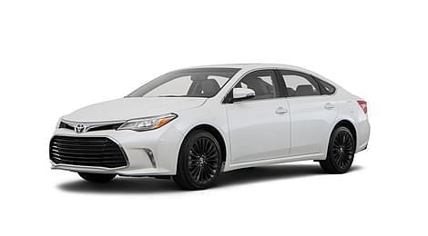 2014 Toyota Avalon Sedan Front View