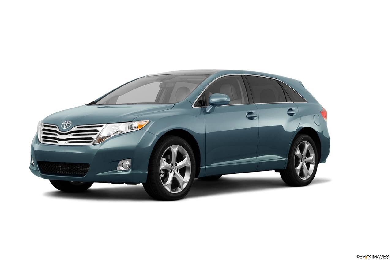 2011 Toyota Venza Wagon Front View